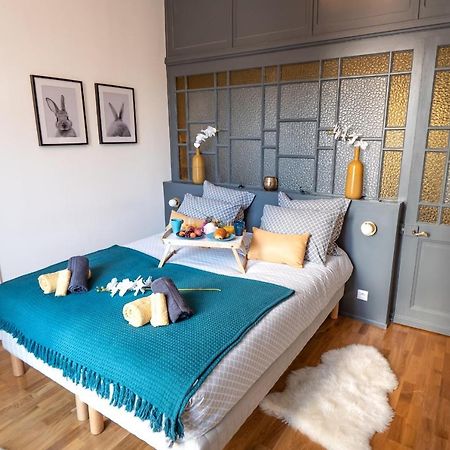 Au cœur d'Annecy - appartement en plein centre-ville Extérieur photo